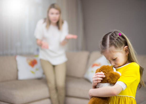 Child psychologist in Miami guiding parents on understanding children's temperament